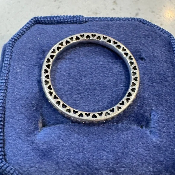 PANDORA: Sparkle & Hearts Ring Size 8 - Picture 3 of 4